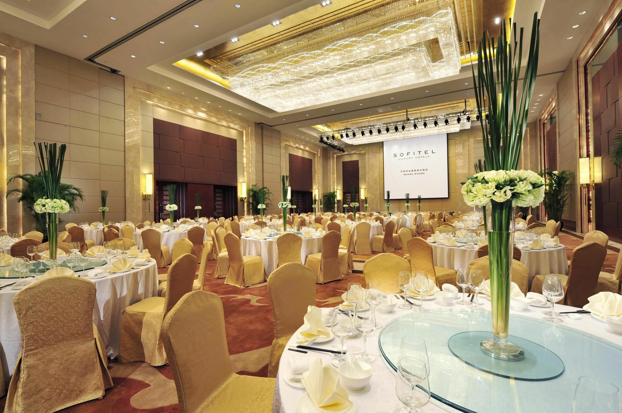 Sofitel Ningbo Hotel Exterior foto
